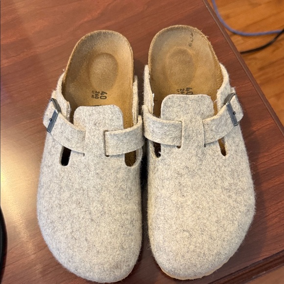 Birkenstock Shoes - Birkenstock Boston clogs. Size 40